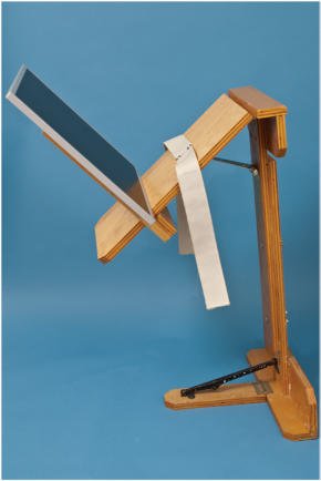 Fig. 6.135 Suport reglabil pentru