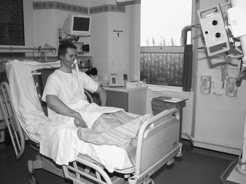 evaluat în salon. Radiografiile sunt solicitate pentru a ajuta la diagnostic-