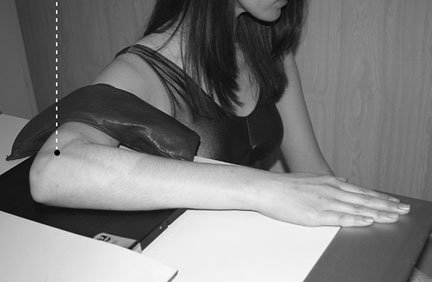 pentru a permite detectarea unei fisuri fine suspecte de fractură.